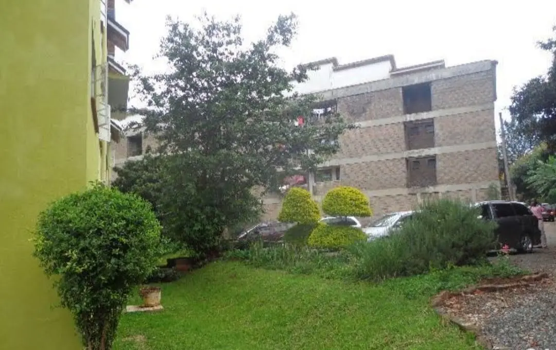 Prime 0.8 acre flat land for sale in Westlands