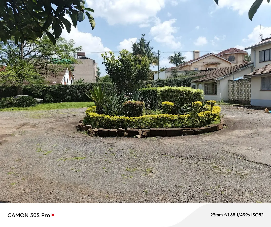 Prime 0.86 acre flat land for sale in kilimani