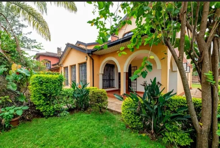 4 bedroomed house for sale in mountain view